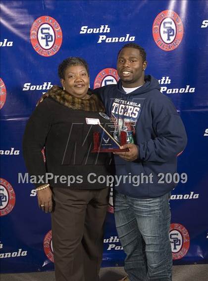 Thumbnail 3 in South Panola Award Ceremony - Dominique Carothers photogallery.