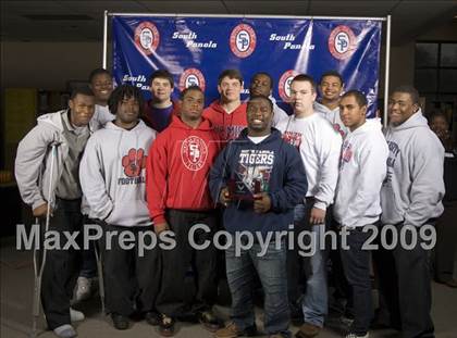 Thumbnail 1 in South Panola Award Ceremony - Dominique Carothers photogallery.