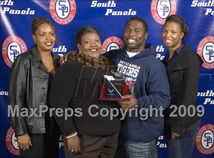 Thumbnail 2 in South Panola Award Ceremony - Dominique Carothers photogallery.