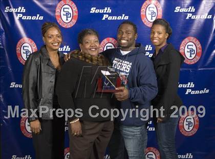 Thumbnail 3 in South Panola Award Ceremony - Dominique Carothers photogallery.