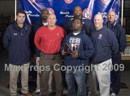 Thumbnail 1 in South Panola Award Ceremony - Dominique Carothers photogallery.