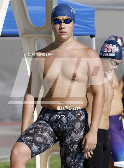 Thumbnail 3 in Wolves Invitational photogallery.