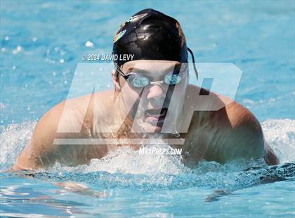 Thumbnail 3 in Wolves Invitational photogallery.