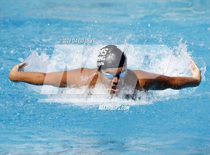 Thumbnail 2 in Wolves Invitational photogallery.