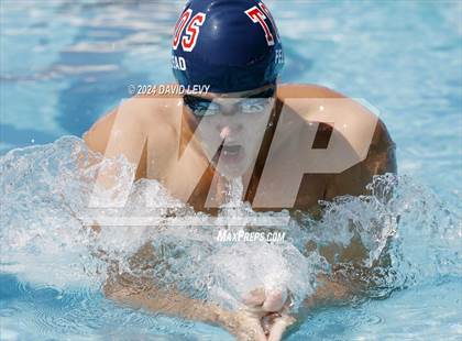 Thumbnail 2 in Wolves Invitational photogallery.