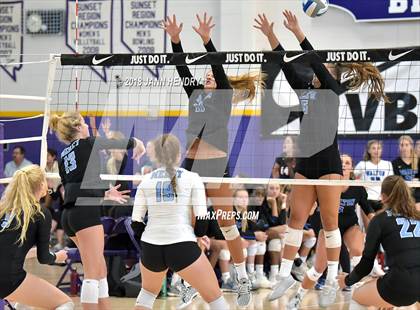 Thumbnail 1 in Walton vs. Mercy (Durango Fall Classic) photogallery.