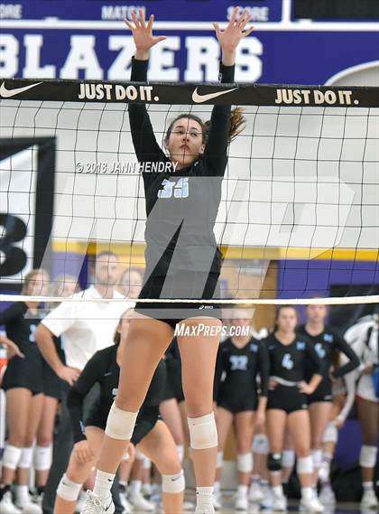 Thumbnail 3 in Walton vs. Mercy (Durango Fall Classic) photogallery.