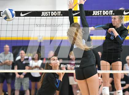 Thumbnail 3 in Walton vs. Mercy (Durango Fall Classic) photogallery.
