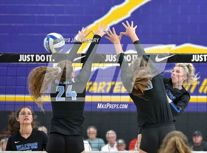 Thumbnail 3 in Walton vs. Mercy (Durango Fall Classic) photogallery.