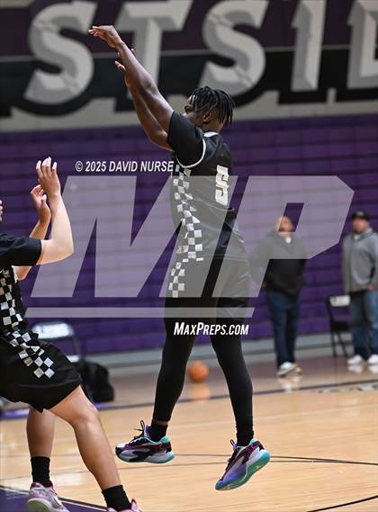 Thumbnail 2 in St. Bonaventure vs. Del Oro photogallery.