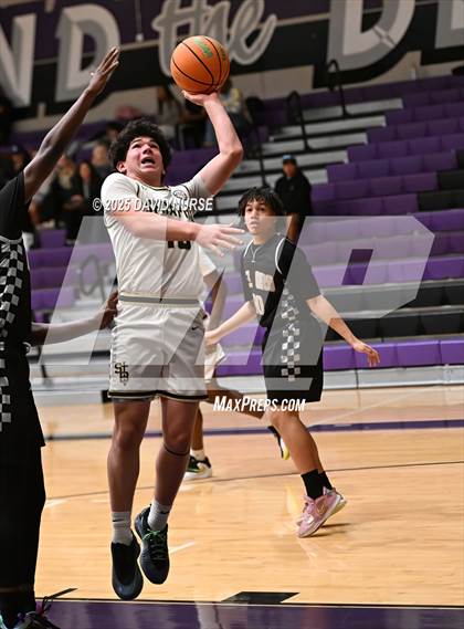 Thumbnail 3 in St. Bonaventure vs. Del Oro photogallery.