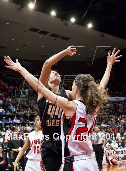 Thumbnail 3 in Clovis West vs Hanford (CIF CS D1 Final) photogallery.