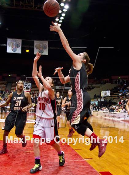 Thumbnail 3 in Clovis West vs Hanford (CIF CS D1 Final) photogallery.