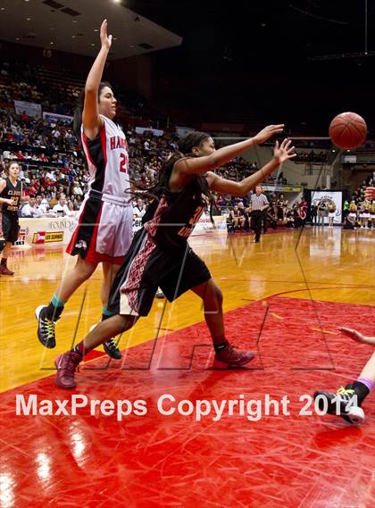 Thumbnail 3 in Clovis West vs Hanford (CIF CS D1 Final) photogallery.