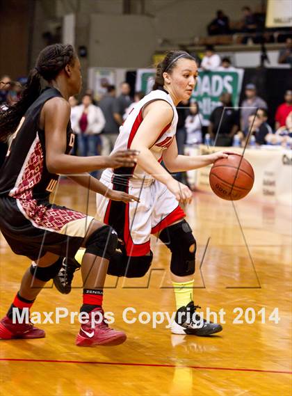 Thumbnail 3 in Clovis West vs Hanford (CIF CS D1 Final) photogallery.