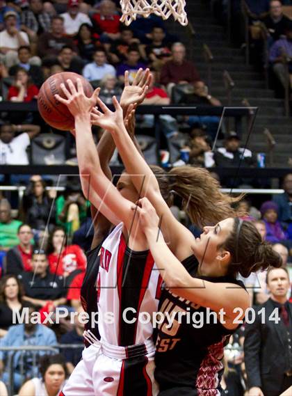 Thumbnail 2 in Clovis West vs Hanford (CIF CS D1 Final) photogallery.