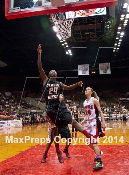 Thumbnail 2 in Clovis West vs Hanford (CIF CS D1 Final) photogallery.