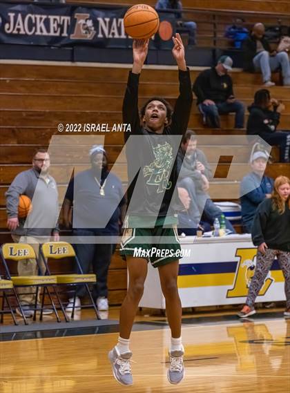 Thumbnail 3 in Lee County vs. Eastern Randolph (Yellow Jackets Christmas Classic) photogallery.