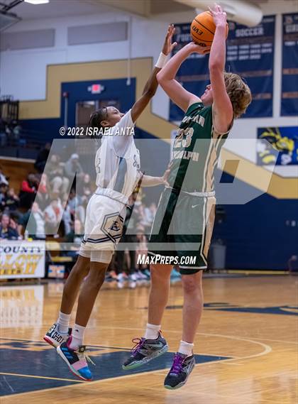 Thumbnail 1 in Lee County vs. Eastern Randolph (Yellow Jackets Christmas Classic) photogallery.