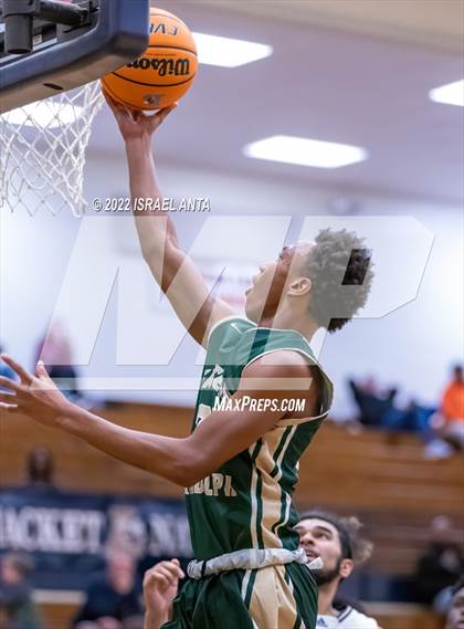 Thumbnail 1 in Lee County vs. Eastern Randolph (Yellow Jackets Christmas Classic) photogallery.