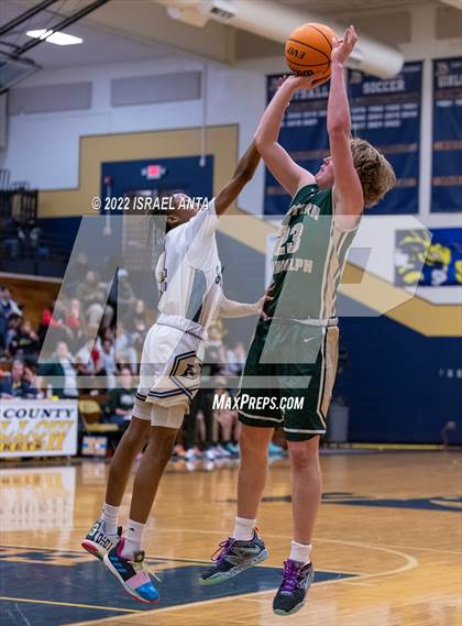 Thumbnail 2 in Lee County vs. Eastern Randolph (Yellow Jackets Christmas Classic) photogallery.