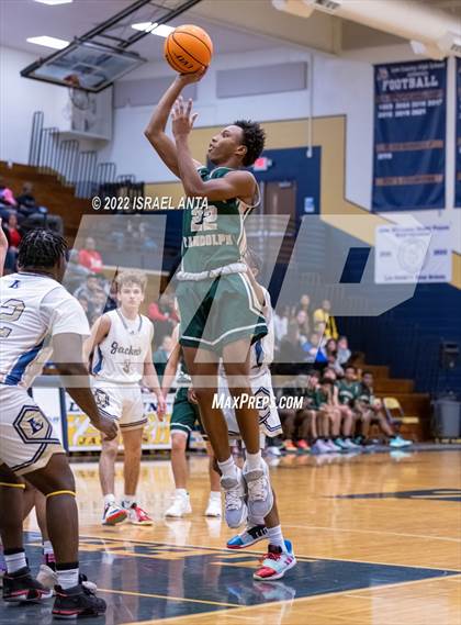 Thumbnail 2 in Lee County vs. Eastern Randolph (Yellow Jackets Christmas Classic) photogallery.