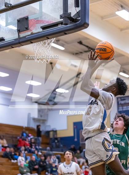 Thumbnail 2 in Lee County vs. Eastern Randolph (Yellow Jackets Christmas Classic) photogallery.