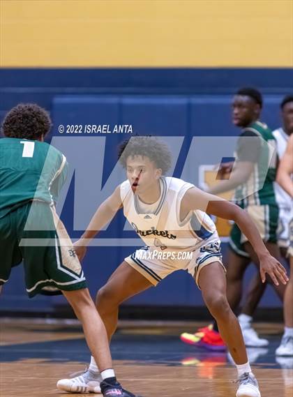Thumbnail 3 in Lee County vs. Eastern Randolph (Yellow Jackets Christmas Classic) photogallery.