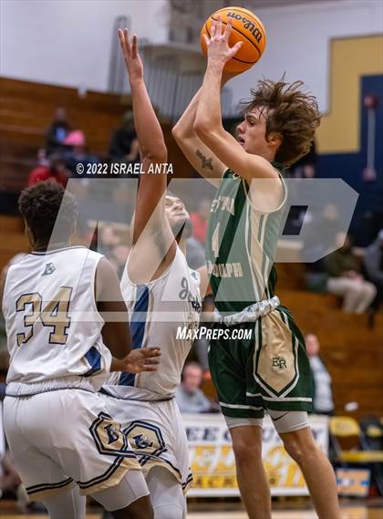 Thumbnail 2 in Lee County vs. Eastern Randolph (Yellow Jackets Christmas Classic) photogallery.