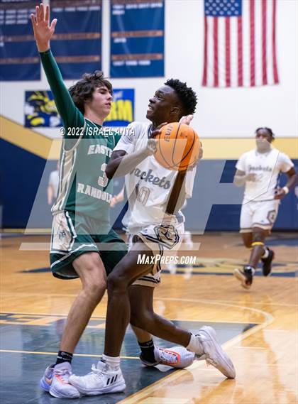 Thumbnail 3 in Lee County vs. Eastern Randolph (Yellow Jackets Christmas Classic) photogallery.