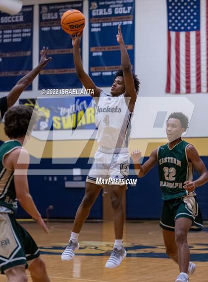 Thumbnail 2 in Lee County vs. Eastern Randolph (Yellow Jackets Christmas Classic) photogallery.