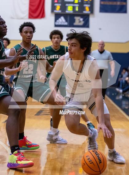 Thumbnail 3 in Lee County vs. Eastern Randolph (Yellow Jackets Christmas Classic) photogallery.