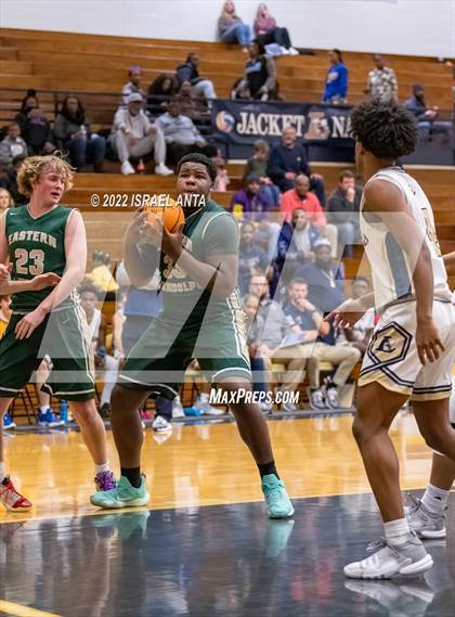 Thumbnail 1 in Lee County vs. Eastern Randolph (Yellow Jackets Christmas Classic) photogallery.