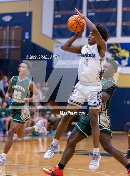 Thumbnail 1 in Lee County vs. Eastern Randolph (Yellow Jackets Christmas Classic) photogallery.