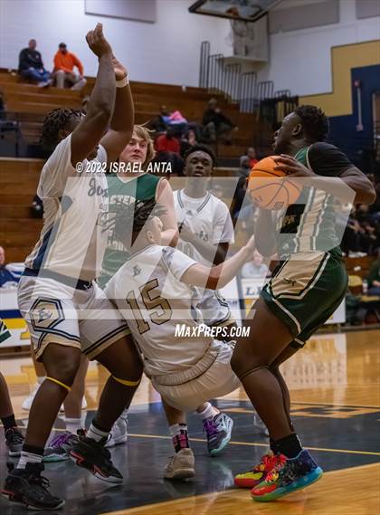 Thumbnail 1 in Lee County vs. Eastern Randolph (Yellow Jackets Christmas Classic) photogallery.