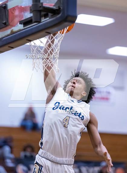 Thumbnail 2 in Lee County vs. Eastern Randolph (Yellow Jackets Christmas Classic) photogallery.