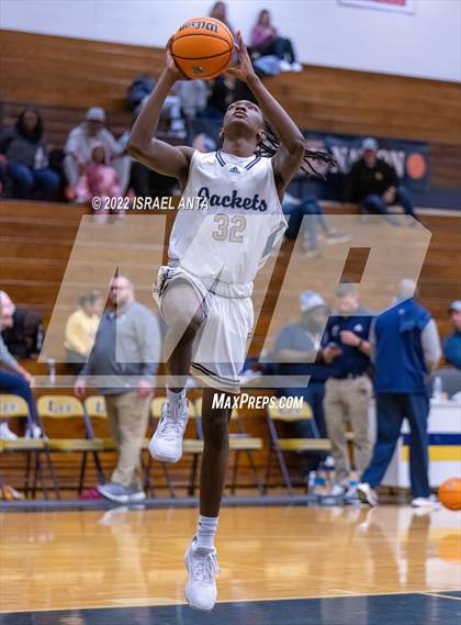 Thumbnail 2 in Lee County vs. Eastern Randolph (Yellow Jackets Christmas Classic) photogallery.