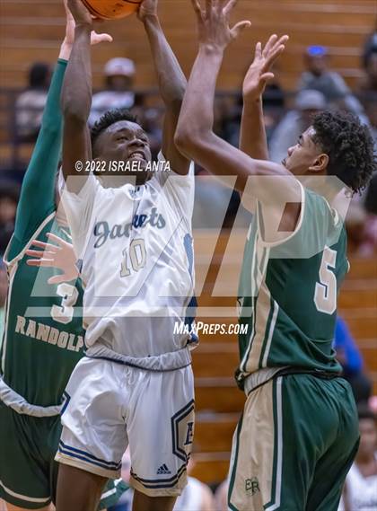 Thumbnail 3 in Lee County vs. Eastern Randolph (Yellow Jackets Christmas Classic) photogallery.