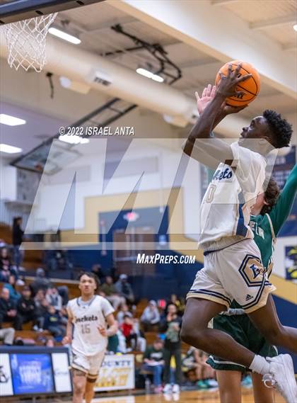 Thumbnail 1 in Lee County vs. Eastern Randolph (Yellow Jackets Christmas Classic) photogallery.