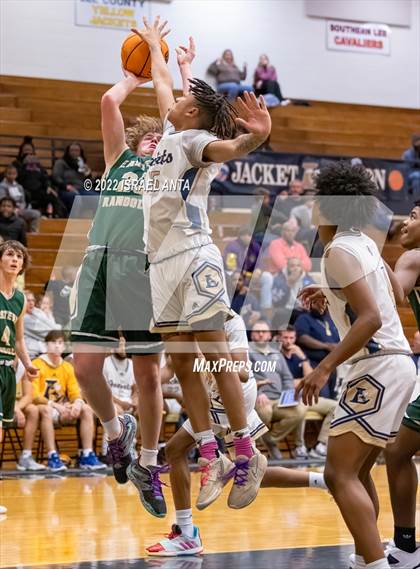 Thumbnail 1 in Lee County vs. Eastern Randolph (Yellow Jackets Christmas Classic) photogallery.