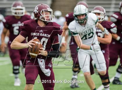 Thumbnail 2 in Cinco Ranch vs Strake Jesuit photogallery.