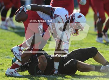 Thumbnail 1 in Glenbard West vs. Homewood-Flossmoor  photogallery.
