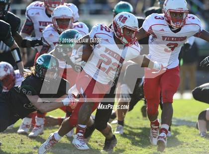 Thumbnail 2 in Glenbard West vs. Homewood-Flossmoor  photogallery.
