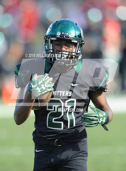 Thumbnail 3 in Glenbard West vs. Homewood-Flossmoor  photogallery.