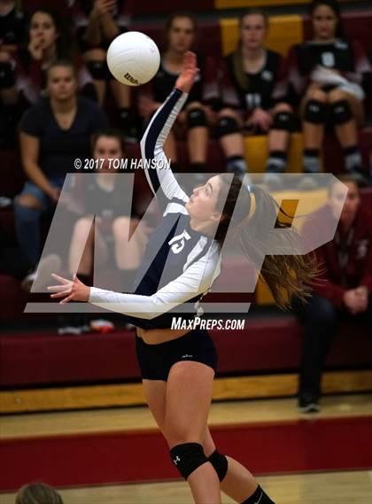 Thumbnail 1 in Arapahoe vs Ralston Valley (CHSAA 5A Regional Playoff) photogallery.