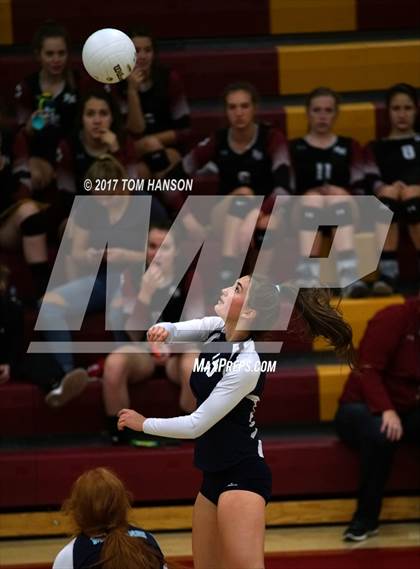 Thumbnail 3 in Arapahoe vs Ralston Valley (CHSAA 5A Regional Playoff) photogallery.