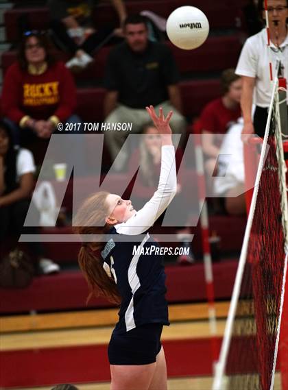 Thumbnail 1 in Arapahoe vs Ralston Valley (CHSAA 5A Regional Playoff) photogallery.
