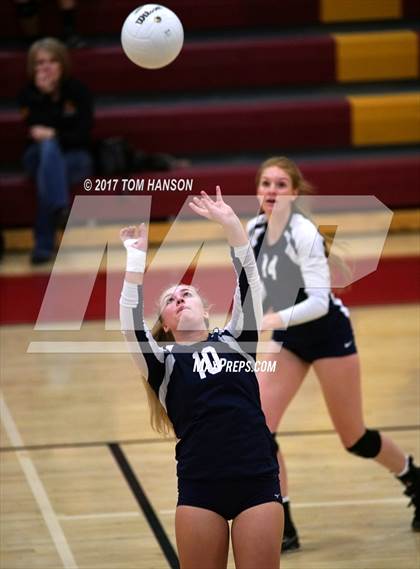 Thumbnail 2 in Arapahoe vs Ralston Valley (CHSAA 5A Regional Playoff) photogallery.