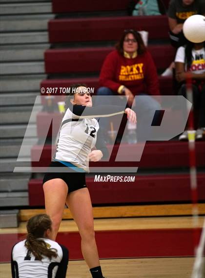 Thumbnail 3 in Arapahoe vs Ralston Valley (CHSAA 5A Regional Playoff) photogallery.