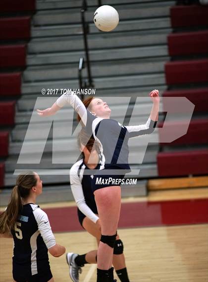 Thumbnail 3 in Arapahoe vs Ralston Valley (CHSAA 5A Regional Playoff) photogallery.